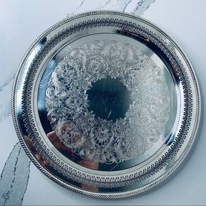 WM Rogers Round Silverplate Waiter's Tray 15”